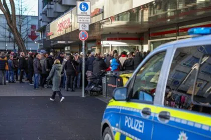 Sparkassenraub in Gelsenkirchen - Polizeisprecher: „Kein vergleichbarer Fall bekannt“