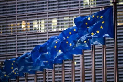 Europaweites Geldwäschegesetz: Händler müssen ab 3.000 Euro Barzahlung die Identität des Kunden feststellen