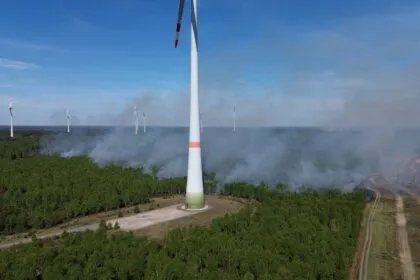 Waldbrand bei brandenburgischem Jüterbog breitet sich aus