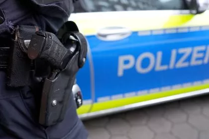 Rassistische Chats? Ermittlungen gegen 15 aktive und pensionierte Polizisten in Hamburg
