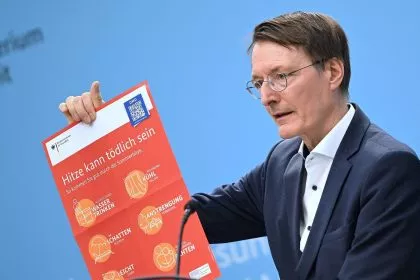 Lauterbach präsentiert Hitzeschutzplan - Union: „Gesunder Menschenverstand reicht aus“