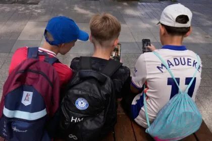 Norwegen will Social-Media-Verbot für Unter-16-Jährige einführen