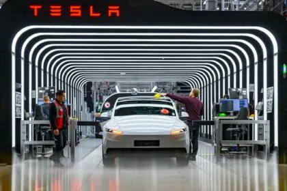 Tesla mit weniger Gewinn und höheren Kosten
