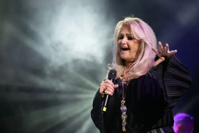 Ab Sommer hatte Bonnie Tyler wieder auf große Tournee gehen wollen.