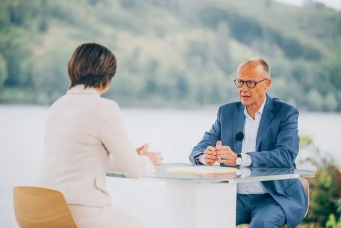 Im ZDF-«Sommerinterview» wirkte der Kanzler recht entspannt.