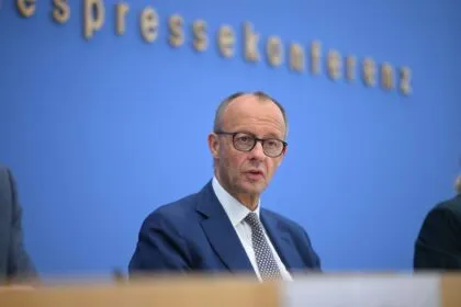 Äußerungen von Merz zu Kürzungen beim Unterhaltsvorschuss sorgen für Kritik