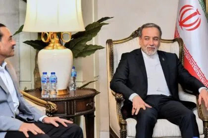 TICKER 24. und 25. April | Irans Außenminister verlässt Islamabad