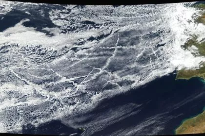 Emissionen bremsen Klimaveränderung: Wolken aus Abgasen kühlen Erde um 1,5 Grad Celsius