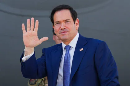 16.07.2026 | Mann legt Feuer in Behörde in Brandenburg | Rubio lädt zu Treffen gegen linksextremen Terrorismus
