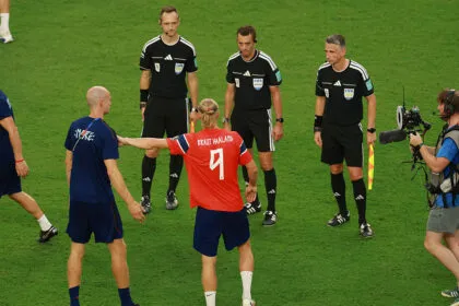 TICKER Fußball-WM | Kabel-Eklat um Englands erstes Tor gegen Norwegen