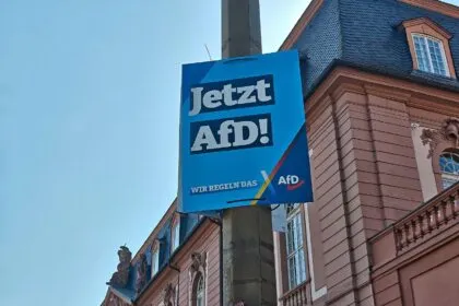 Vor AfD-Parteitag: Polizei warnt vor gewaltbereiten Linksextremisten
