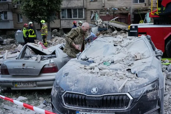 Schwere Schäden nach russischen Raketenangriffen.