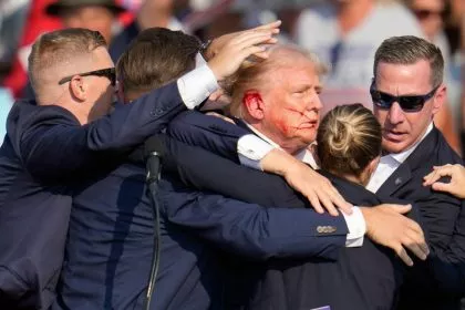 Trump-Attentäter wurde bereits über 100 Minuten vor Schussabgabe durch Scharfschützen bemerkt