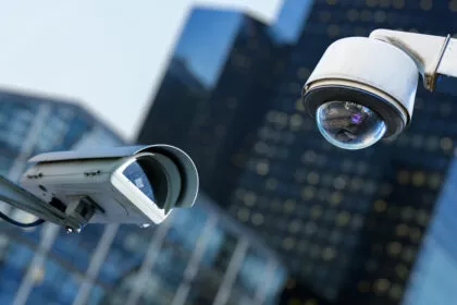Frankfurt im Blick: Polizei überwacht mit KI-Software das Bahnhofsviertel