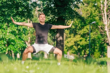 Sitzsteifheit trotzen: 5 einfache Übungen für eine entspannte Hüfte