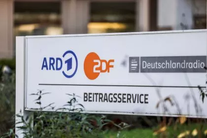 ZDF-Journalist Theveßen entschuldigt sich für falsche Steinigungsaussage über Charlie Kirk