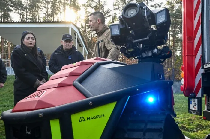 Der Löschroboter wurde von einer deutschen Firma entwickelt.