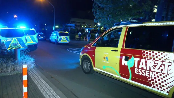 Die Beamten waren in der Nacht mit vielen Kräften vor Ort und sicherten Spuren.