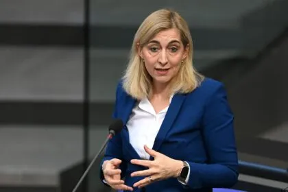 Nina Warken: Durchsetzungsstarke Ministerin wird Chef-Koordinatorin der Regierung