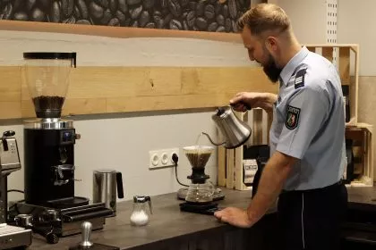 Die Nation der Kaffeetrinker: Genuss, Gewohnheit und Inflation