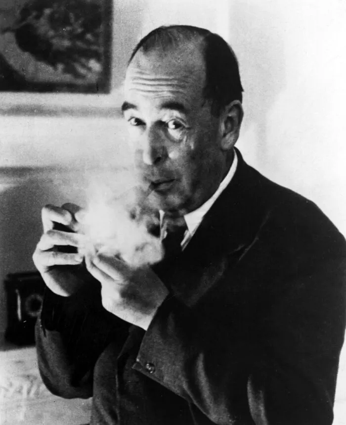 C.S. Lewis um 1957. Foto: John S. Murray, gemeinfrei, via Wikimedia Commons