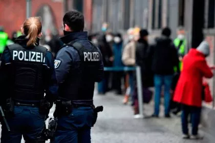Freigeklagt: Was die Berliner Corona-Protokolle über Lockdowns und Impfkampagnen verraten