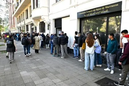 Spanien erhält 900.000 Anträge auf Legalisierung von Zuwanderern