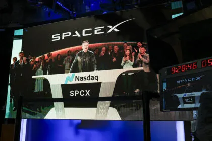 Rekord-Börsengang von SpaceX macht Musk zum ersten Billionär