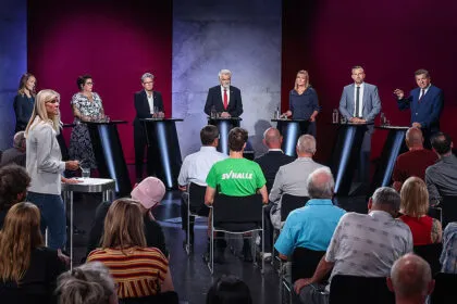 Spitzenkandidaten im Duell: AfD und CDU mit größtem Redeanteil zu Publikumsfragen
