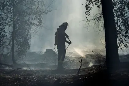 Anwohner in Südhessen sollen Wasser sparen - wegen Waldbrand