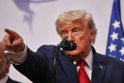 USA erhöhen Druck auf Iran: Hormus-Öffnung gefordert, Atomdeal wackelt