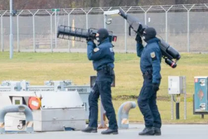 Leipziger Drohne schlug direkt auf Flugzeug ein - DNA-Spur entdeckt