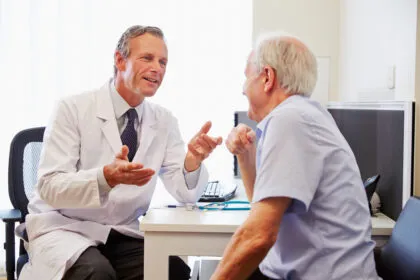 Die 10-Minuten-Falle beim Arzt: Warum Zeitmangel zu gefährlichen Fehldiagnosen führen kann
