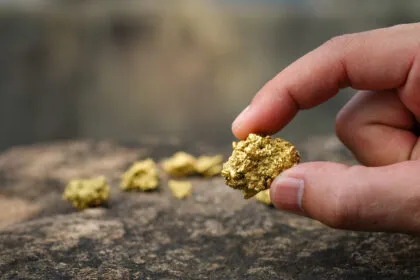 Warum Zentralbanken bei 346 Billionen Dollar Schulden auf Gold setzen