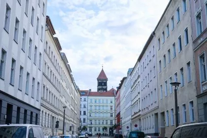 Berlins Linke beharrt auf Enteignungen von Wohnungskonzernen