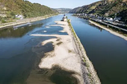 Niedrigwasser setzt Europas Stromversorgung unter Druck - Solarstrom erreicht Rekordwerte