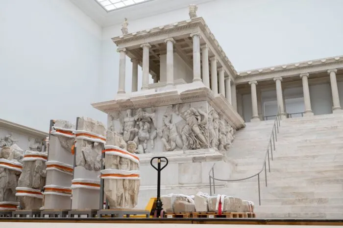 Der erste Teil des Pergamonmuseums soll nächsten Sommer wieder öffnen. (Archivbild)