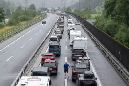 ADAC erwartet Stauhöhepunkt zum Ferienwochenende
