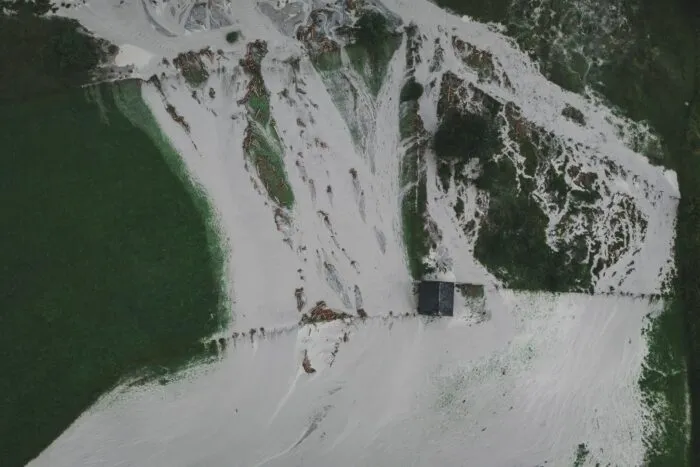 Nach starken Regenfällen ist der Tobersbach in Österreich über die Ufer getreten und hat Überschwemmungen verursacht.