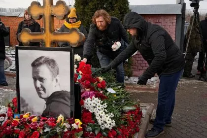 Vorwurf der Zusammenarbeit mit Nawalny: Vier Journalisten in Moskau verurteilt