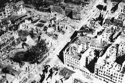 Wenn die Welt wankt: Lewis, Tolkien und die Suche nach Orientierung im Krieg