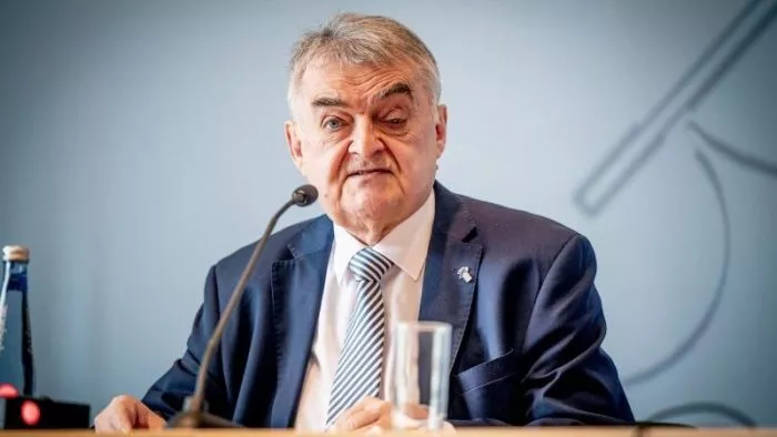 Herbert Reul (CDU), Innenminister von Nordrhein-Westfalen, ist entsetzt.