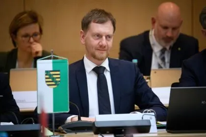 Streit um Rentenreform: Kretschmer droht mit Blockade im Bundesrat