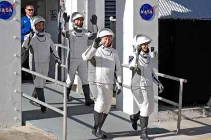 ISS-Rückholaktion: Astronaut Mike Fincke gibt sich zu erkennen