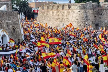Spanischer Geheimdienst warnte vor Massenandrang von Migranten in Ceuta