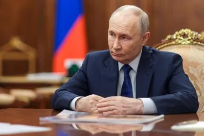 Putin: Entsendung europäischer Truppen in die Ukraine bedeutet „Krieg mit Russland“