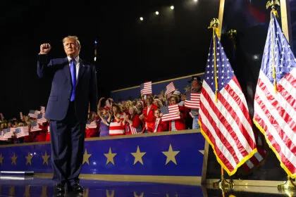 Trump mobilisiert republikanische Wähler bei Parteitag in Dallas - mit kühnem Versprechen