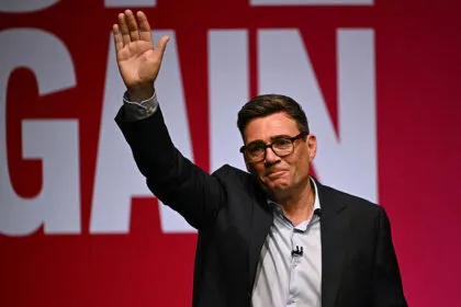 Britischer Premier Burnham sieht im Brexit mehr Schaden als Nutzen