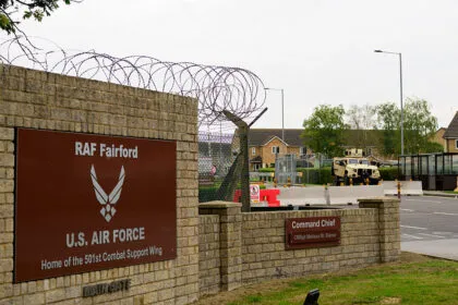 Terrorverdacht: Fünf Festnahmen an Luftwaffenstützpunkt in England