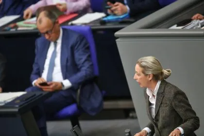 Strafanzeige gegen Kanzler Merz: AfD wehrt sich gegen Vorwurf der „ethnischen Säuberung“